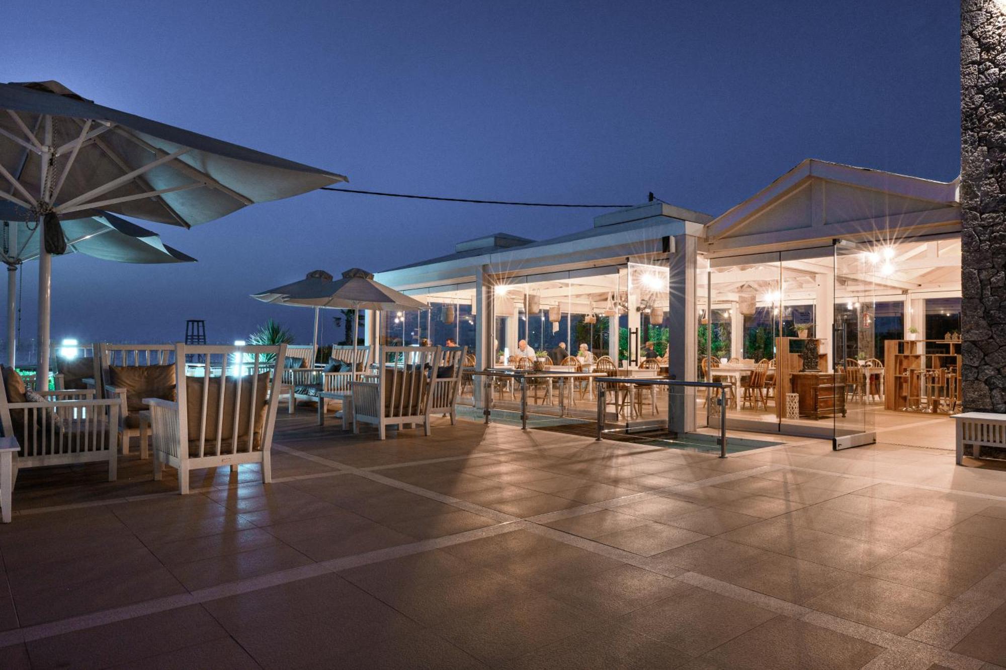 Restia (Adults Only) Hotel Paralía Almirú Kültér fotó