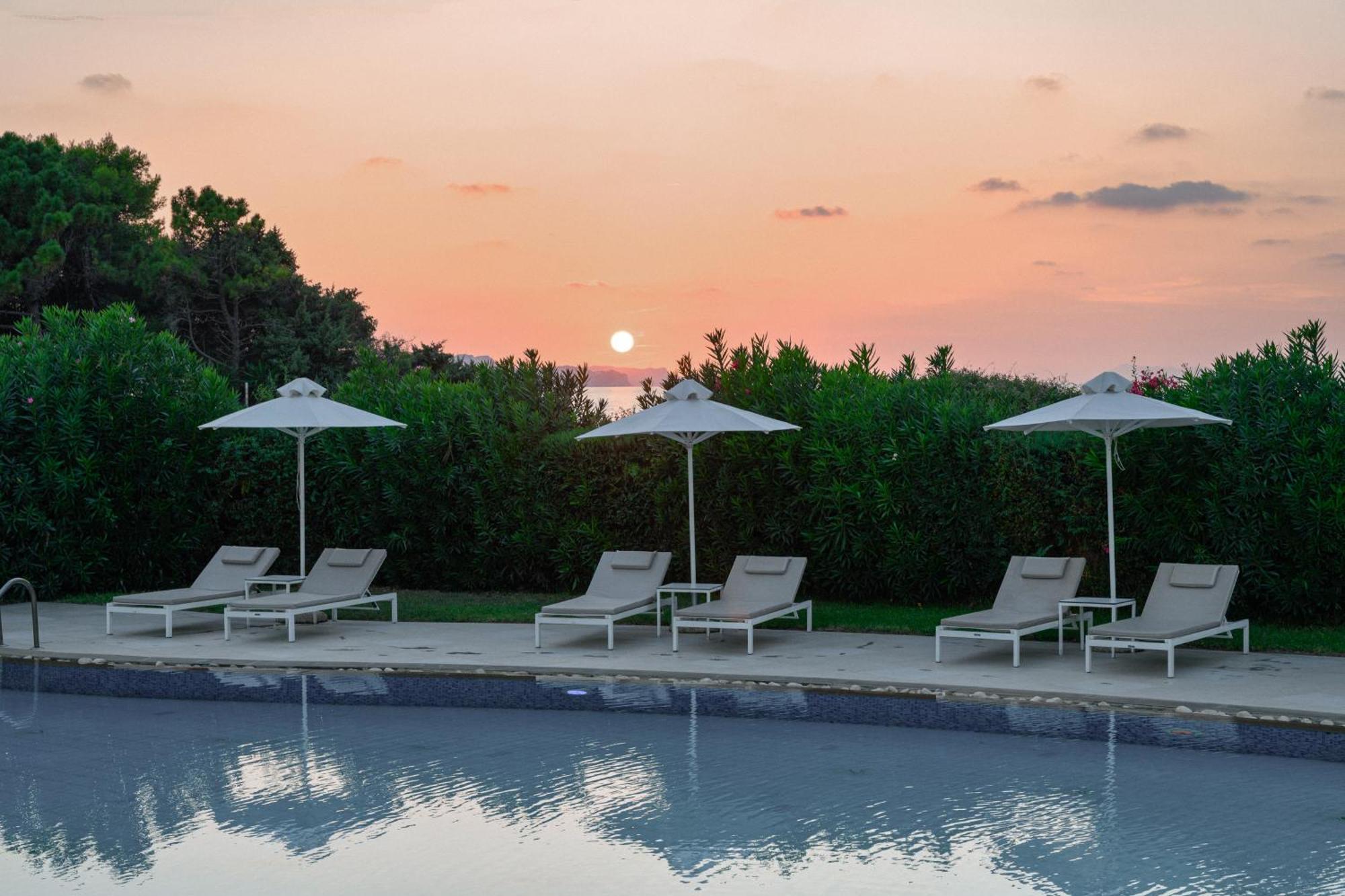Restia (Adults Only) Hotel Paralía Almirú Kültér fotó