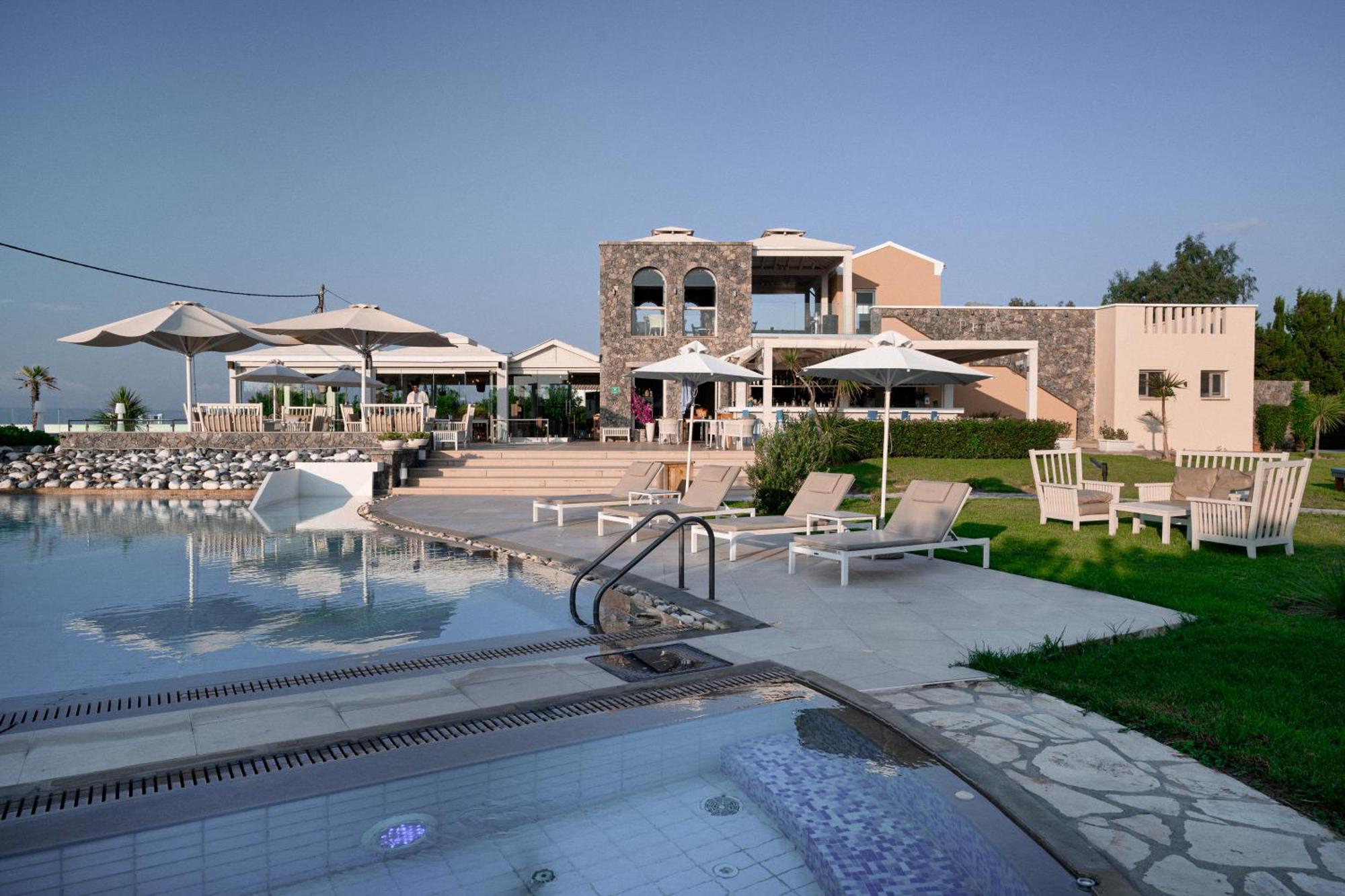 Restia (Adults Only) Hotel Paralía Almirú Kültér fotó
