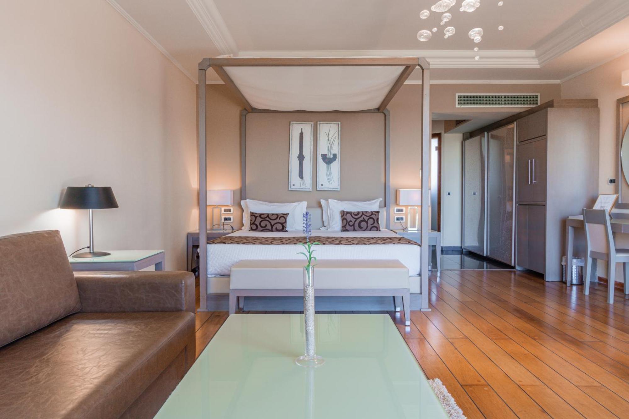 Restia (Adults Only) Hotel Paralía Almirú Kültér fotó
