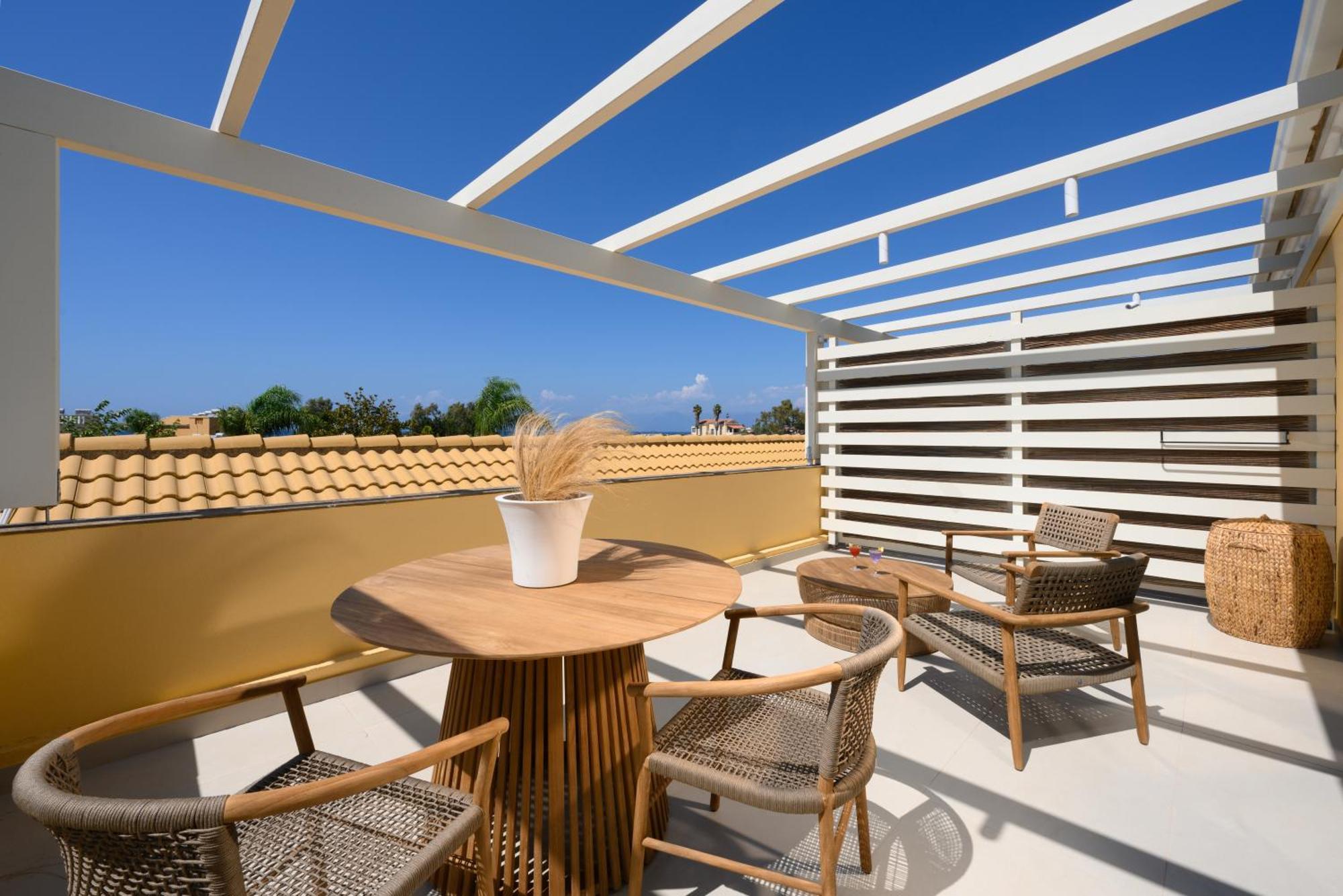 Restia (Adults Only) Hotel Paralía Almirú Kültér fotó